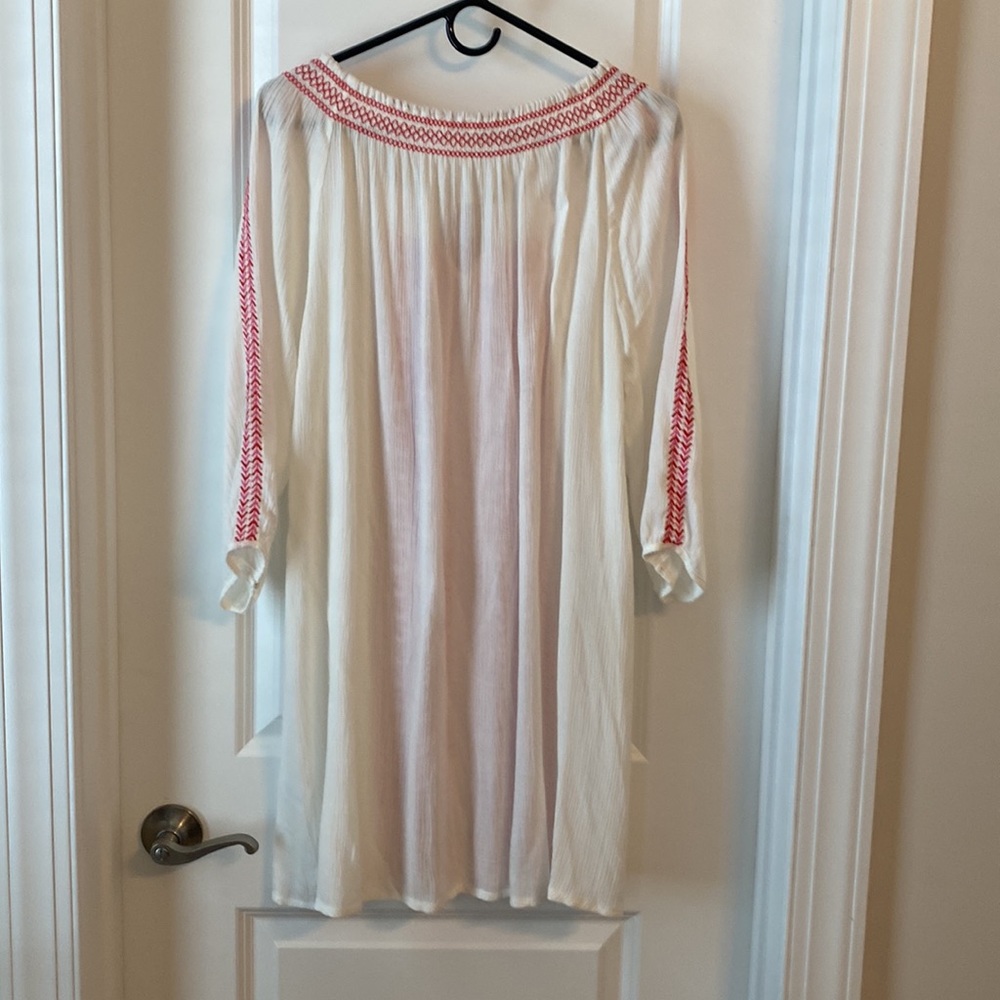 Dress - Picture 3 of 4